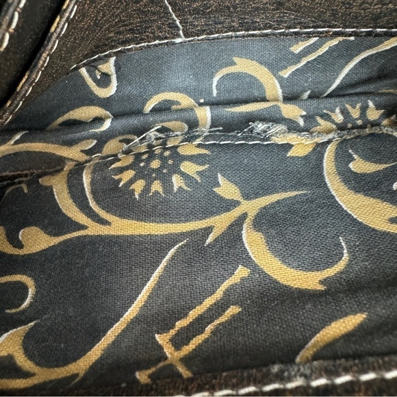 Handmade Leather Wallet Full Zip - Picture 12 of 14